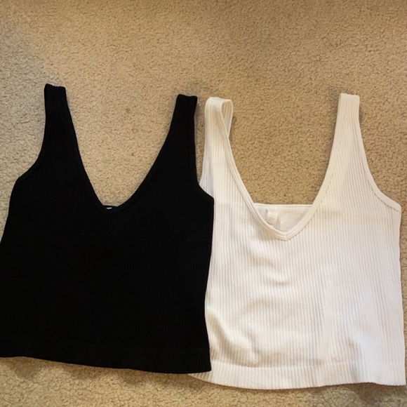 Two Aura tank tops | Size:M/L | Black and White | - Picture 1 of 4